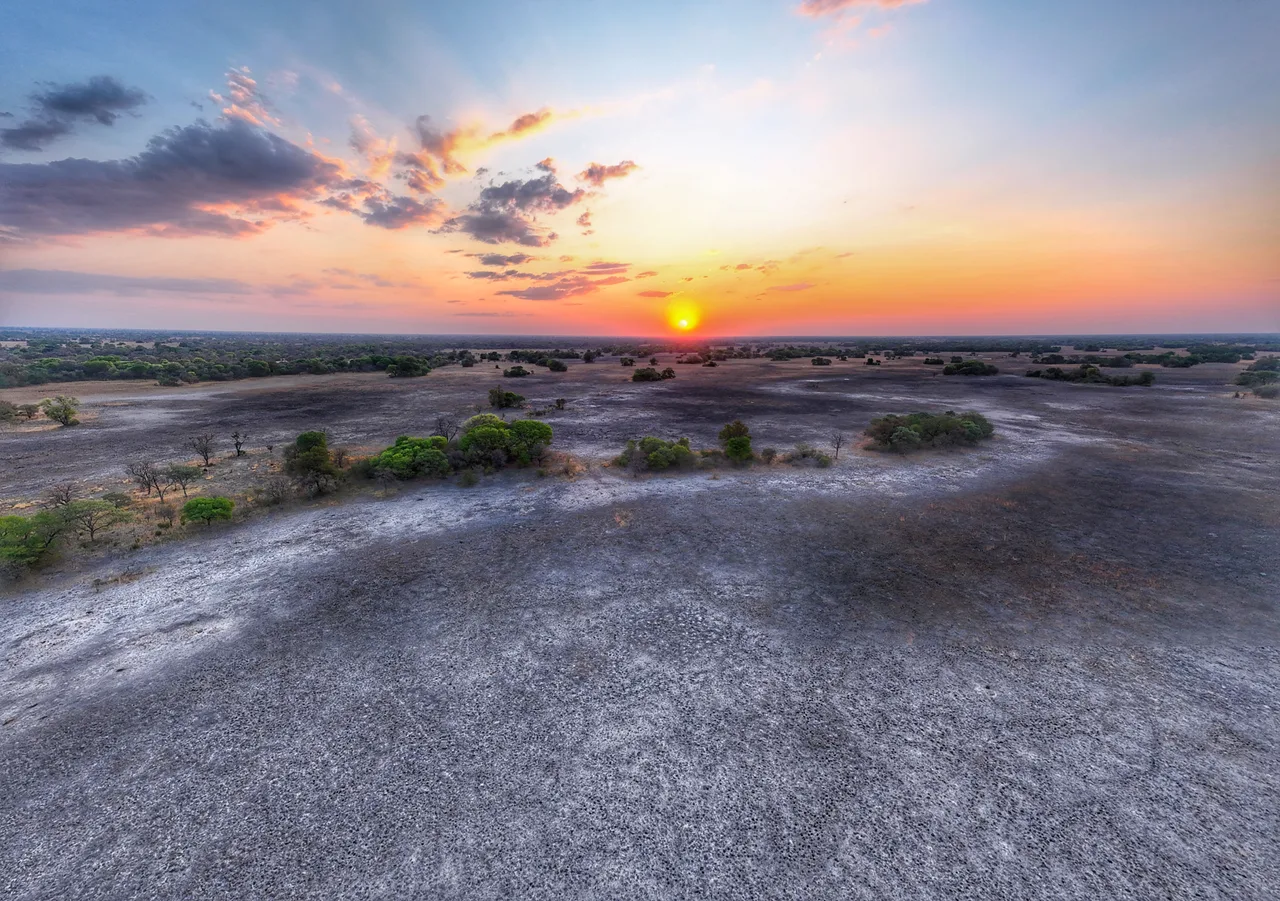A wide view across the floodplains